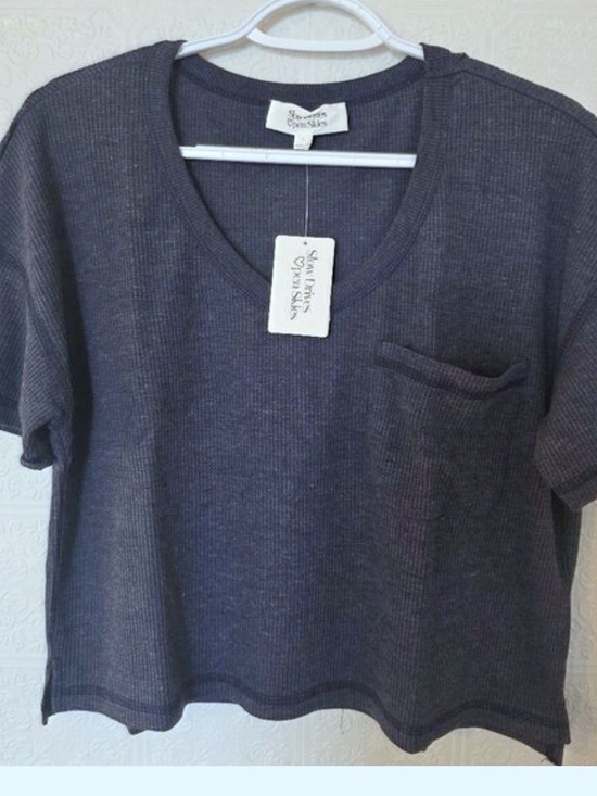 slow drives open skies Tops - 🖤 Slow Drives Open Skies Waffle Knit Pocket Tee NWT Medium 🖤